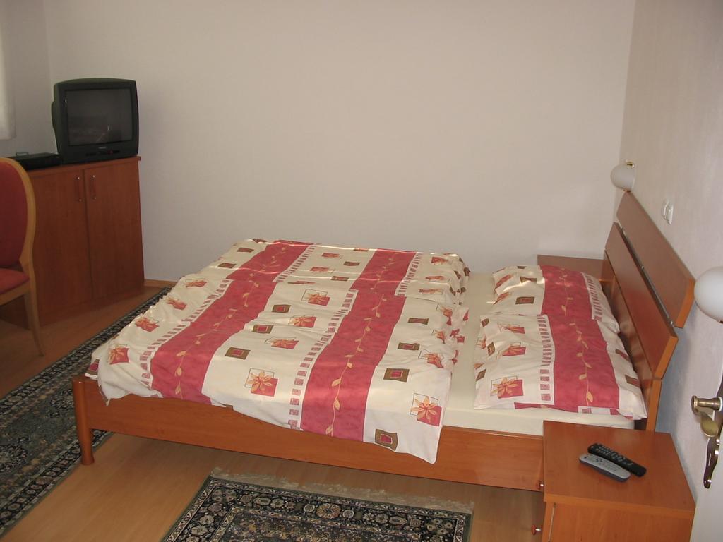 Apartment Lipar Preddvor Esterno foto