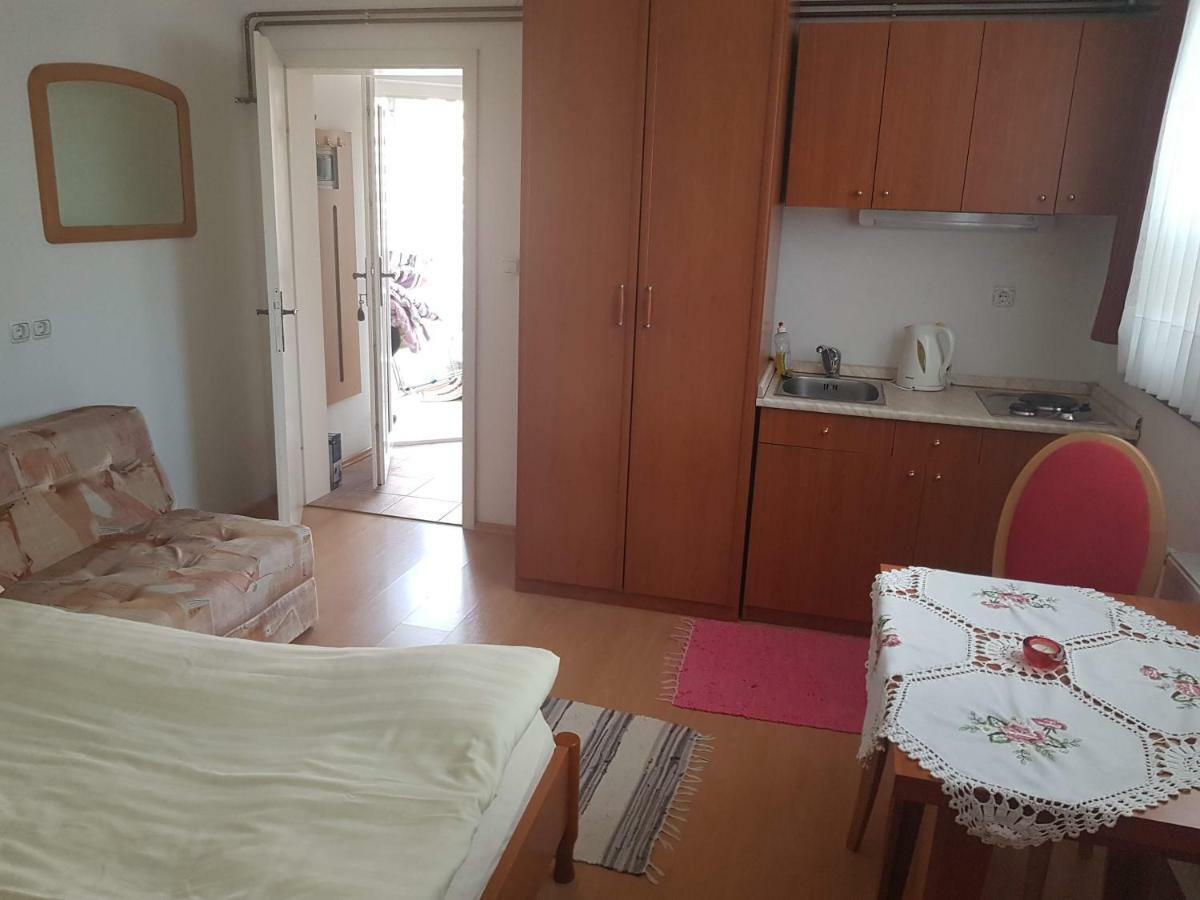 Apartment Lipar Preddvor Esterno foto